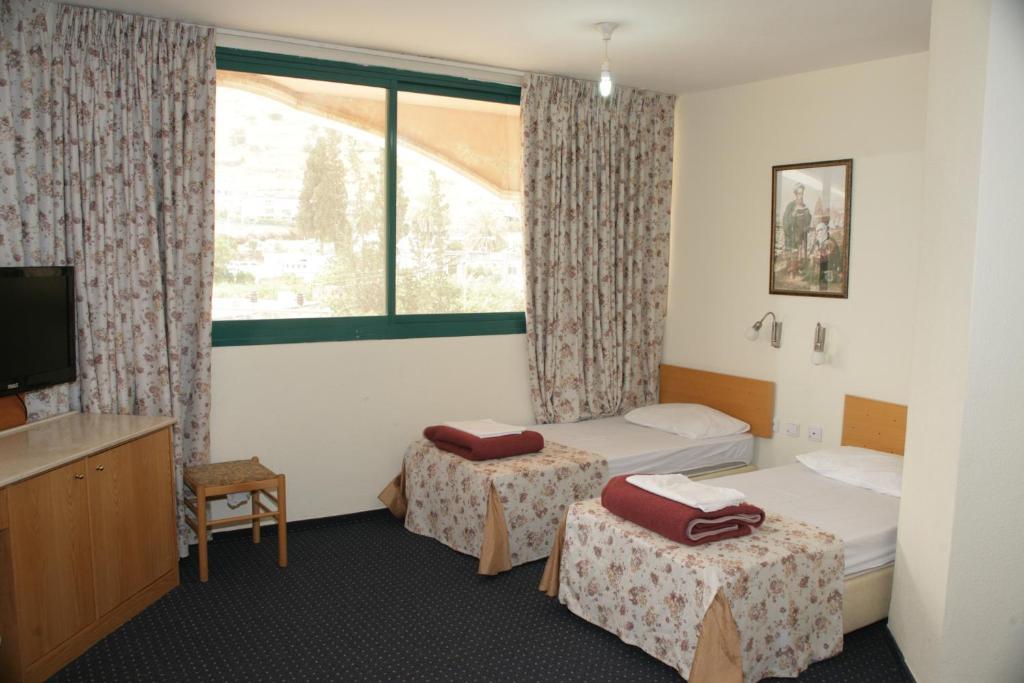 Hotel & Museum Dona Gracia Tiberias Pokoj fotografie